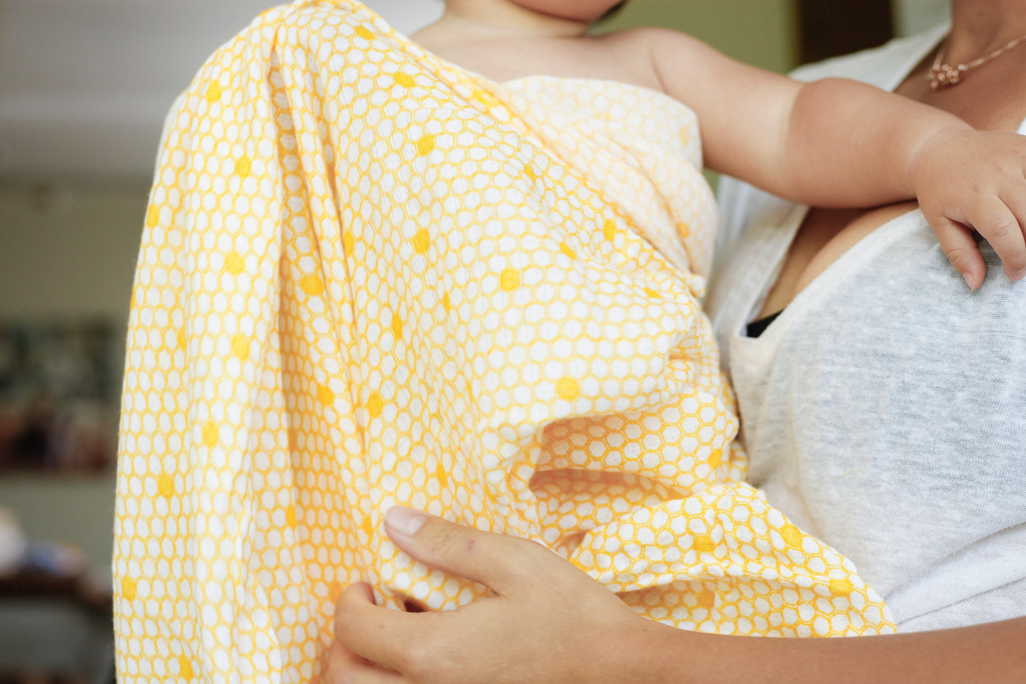ORGANIC SWADDLE - HIVE