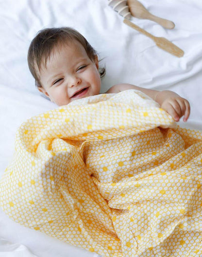 ORGANIC SWADDLE - HIVE